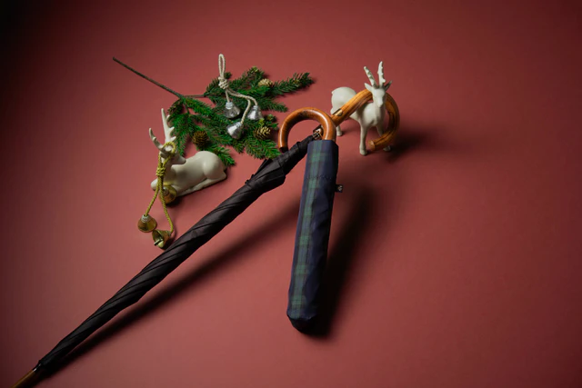 ブルックス ブラザーズがホリデーシーズンに向けてHOLIDAY COLLECTION 2025特設サイトをローンチ