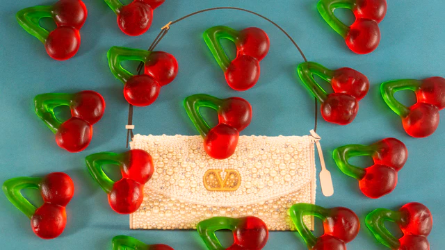 ヴァレンティノ ガラヴァーニ 「ドゥ ヴェイン」第2章、4人の