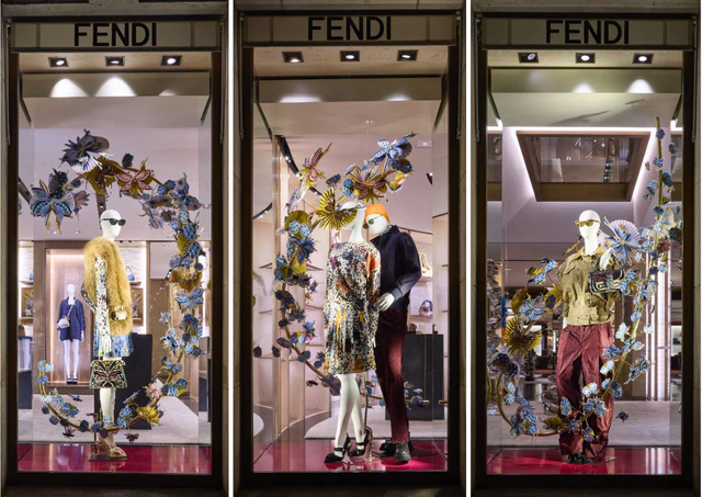 フェンディ 2025年ホリデーシーズン モンテーニュ通り（パリ）