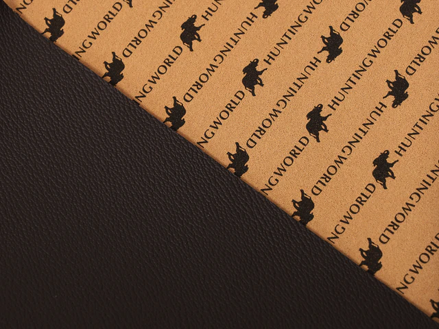 ハンティングワールド オリジナル素材「レザー・ラックス」