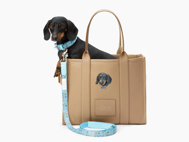 マーク ジェイコブスのペットイベントBARK JACOBS、愛犬ポートレートとアイコンバッグの限定サービスが登場
