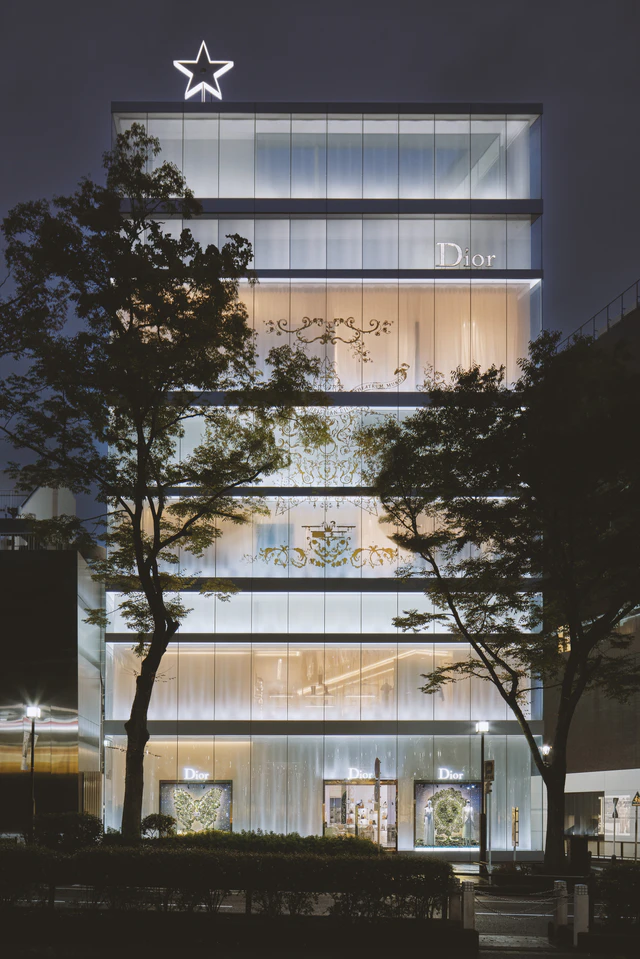 ディオール TOKYO OMOTESANDO