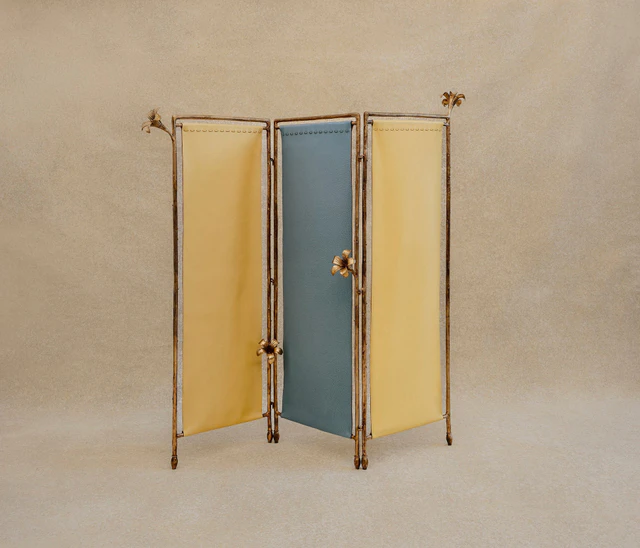 「フォンデリア フェンディ」ブロンズ リリー スクリーン（Bronze Lily Screen）