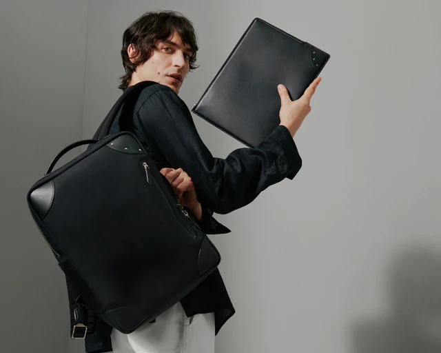 グローブ・トロッター ホリデーキャンペーン メトロポリスレザー｜ バックパック A4 ドキュメント ホルダー