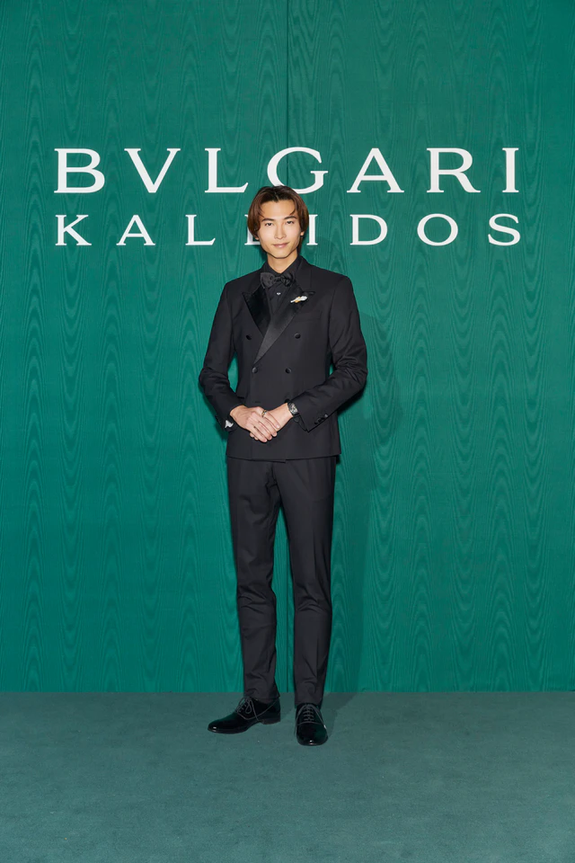 国立新美術館で開催中のブルガリ展「ブルガリ カレイドス 色彩・文化・技巧」、ガラ ディナーに庄司浩平が登場