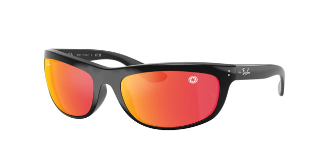 RAY-BAN | STAR WARS™ – ダースベイダーバロラマ