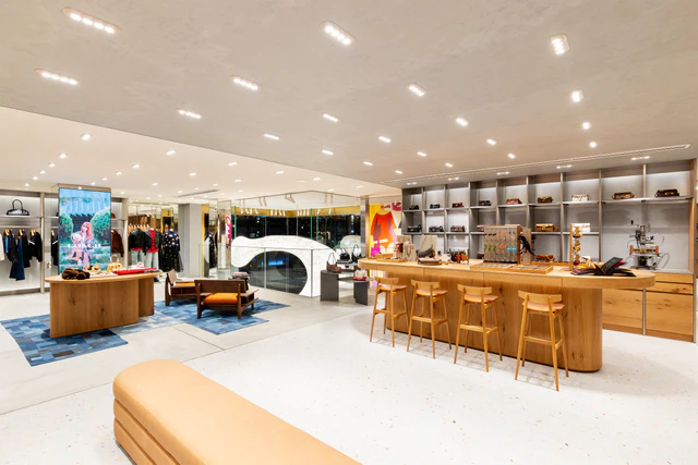 コーチ 銀座が進化した理由、ニューヨークのスピリットと東京の感性が交差する旗艦店リニューアルを深掘り