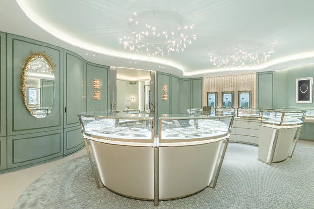 グラフ京都髙島屋店、京都高島屋のフロアに広がるダイヤモンドの世界とハウスの美学を味わう