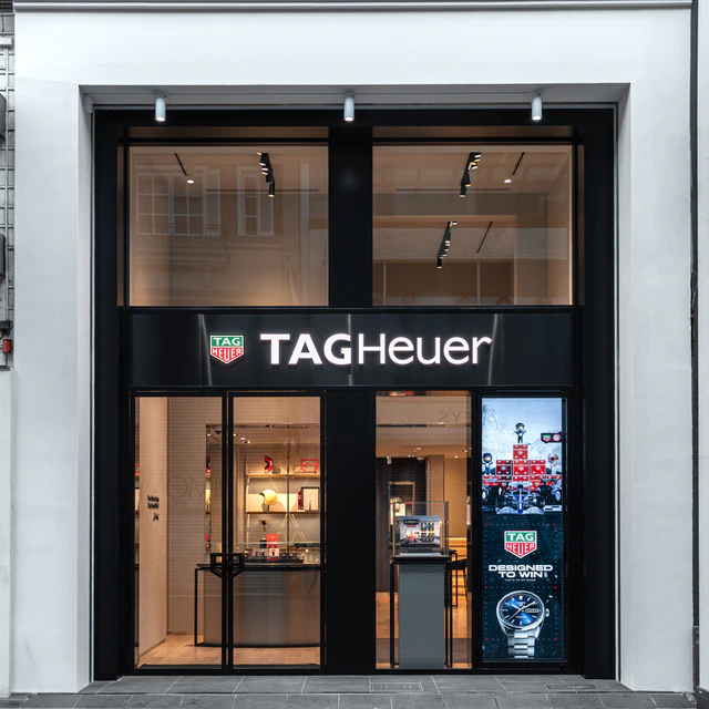 タグ・ホイヤー 広島がリニューアルオープン、金座街商店街で楽しむ最新コレクションとタイムレスなウォッチスタイル