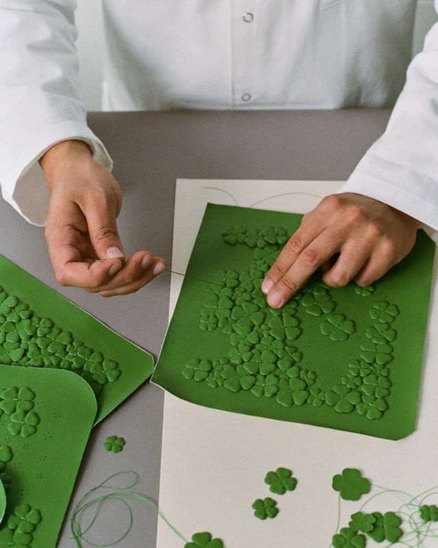 ディオール新作「レディ ディオール クローバー」、四つ葉のクローバーとテントウムシで彩る2026年春夏のアイコンバッグ