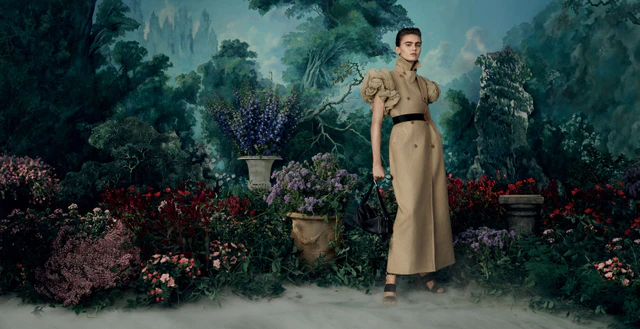 マックスマーラ、クレイグ・マクディーンが切り取る2026年春夏キャンペーン、現実と幻想が交差するヴィジュアルストーリー