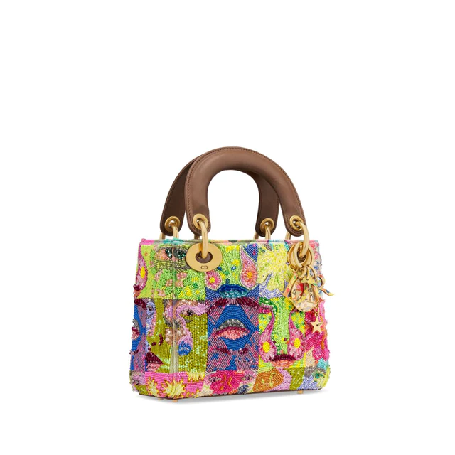 ディオール「レディ ディオール」バッグ再解釈、イネス・ロンジェヴィアル参加の第10回「ディオール レディ アート」を映像で体感