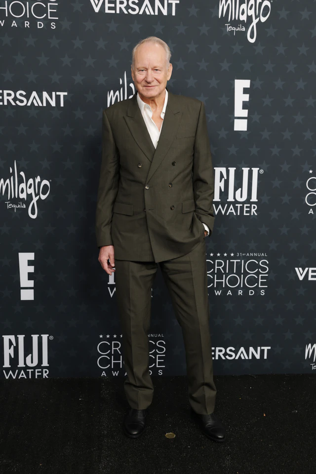 ディオール を纏うステラン・スカルスガルド