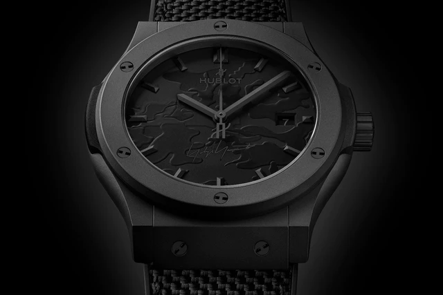 HUBLOT 「クラシック・フュージョン ヨウジヤマモト オールブラック カモ」