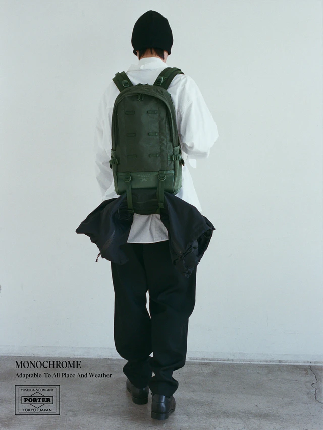 吉田カバンPORTER MONOCHROME、オールカーキとオールブラックで魅せる「カバンひとつで」志向の全5型バッグ