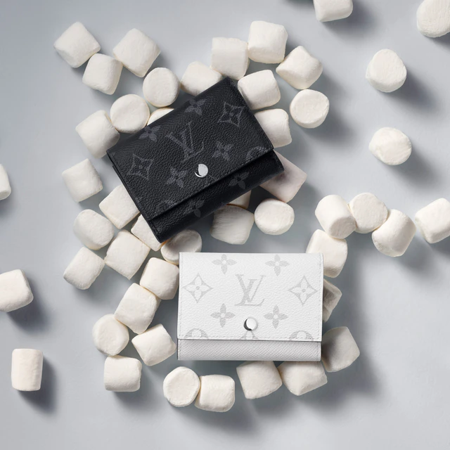 モノグラム・ミッドナイトが彩るルイ・ヴィトンの新作メンズウォレット、カードケースからウェアラブルウォレットまで幅広く登場
