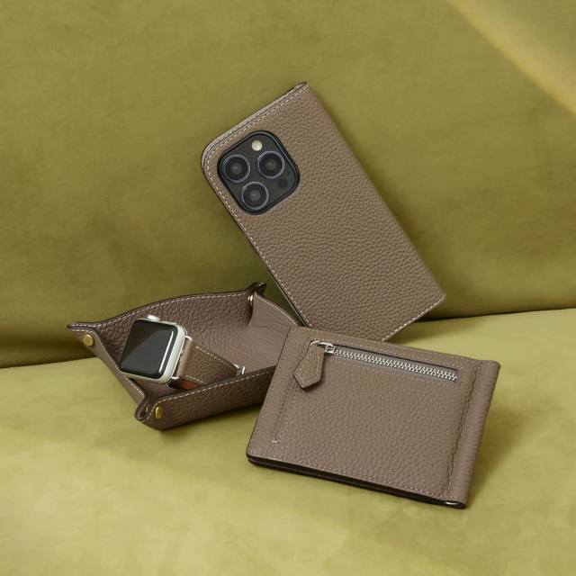 ボナベンチュラの期間限定ポップアップ、御殿場プレミアム・アウトレットで楽しむレザーバッグとiPhoneケースのアウトレット価格