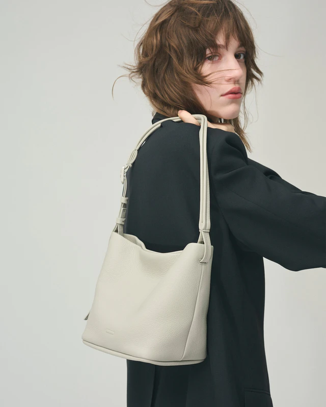 objcts.io ホーボー – ミニ（ホワイトベージュ）