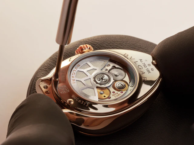 ブルガリ「セルペンティ セドゥットーリ」、蛇のシグネチャーが映すフェミニニティと2つの新作ウォッチ