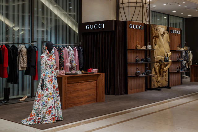 グッチ デムナ初コレクション記念、Gucci La Famiglia Pop-Upショップで味わう新生メゾンの空気