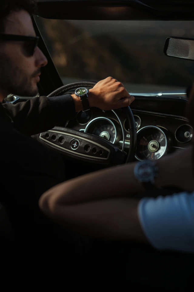 ヴィンテージレーシングの色彩と精密さを腕元に、ハミルトン「イントラマティック クロノグラフ H」新作3モデルの魅力