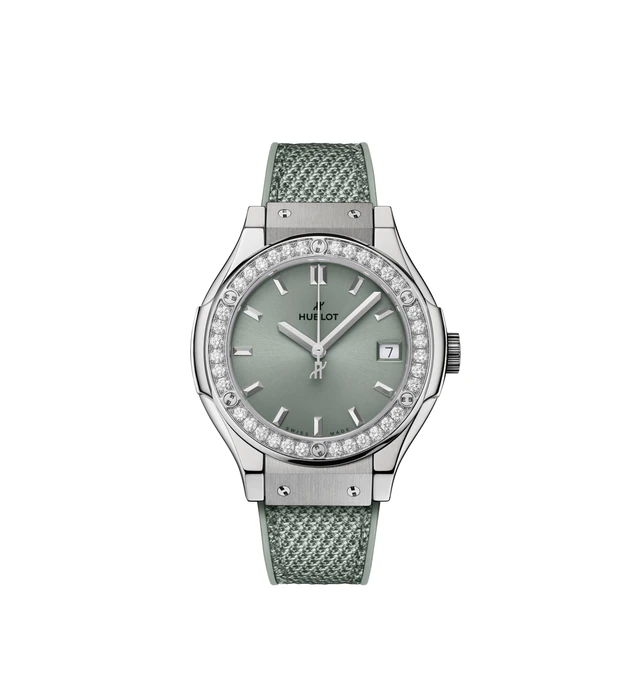 HUBLOT 「クラシック・フュージョン チタニウム セージグリーン ダイヤモンド」