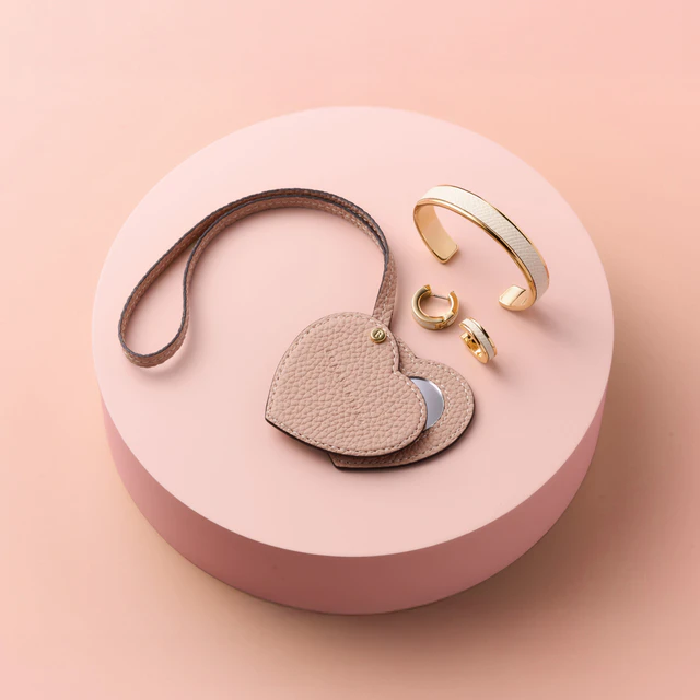ボナベンチュラのバレンタイン限定コレクション、淡いピンクとハートが