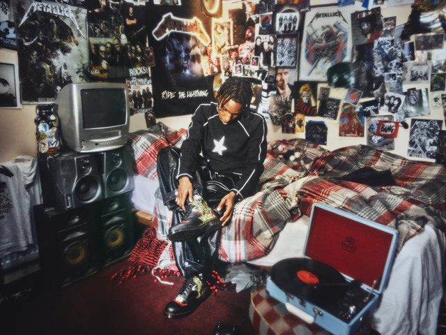 Dr. Martens×Metallica、Pusheadのアートワークを纏う1460ブーツと1461シューズでロックな足元へ