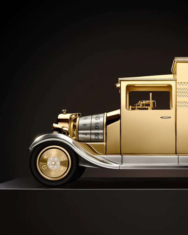 ルイ・ヴィトンのタイム・オブジェ、カミオネットとモノグラム・トロフィー・トランクが叶えるコレクターズ空間