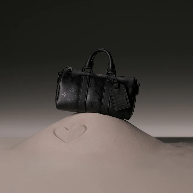 ルイ・ヴィトン：キーポル·バンドリエール 25 モノグラム·ミッドナイト キャンバス