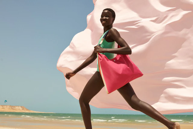 ロンシャン「Re-Play」新作バッグ、アトリエの余り素材が彩るカラーブロッキングな2026年春夏コレクション登場