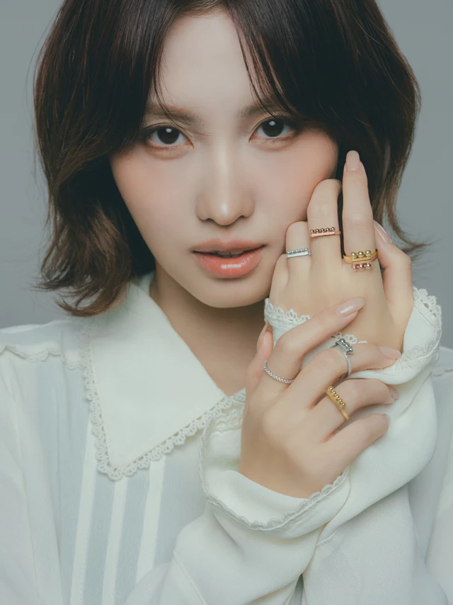 TASAKI「Metal Jewellery Collection」登場、TWICE MOMOがまとうメタルジュエリーの新しい表現