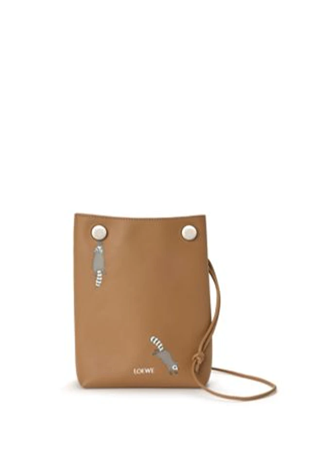 LOEWE x Suna Fujita アライグマ ぺブル ポーチ