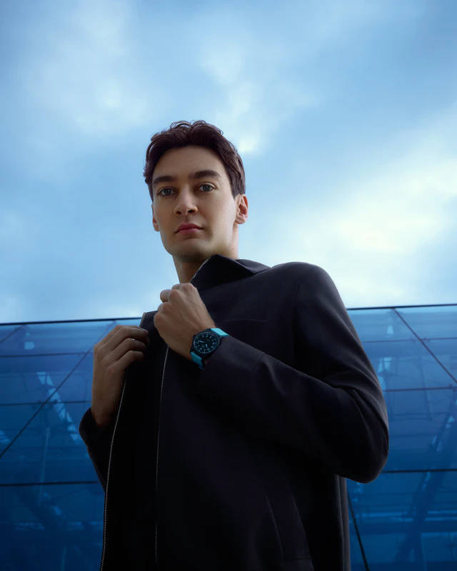 IWCとMercedes-AMG PETRONASの絆から生まれたジョージ・ラッセル限定モデル、ブルーのクロノグラフとオートマティックを解剖