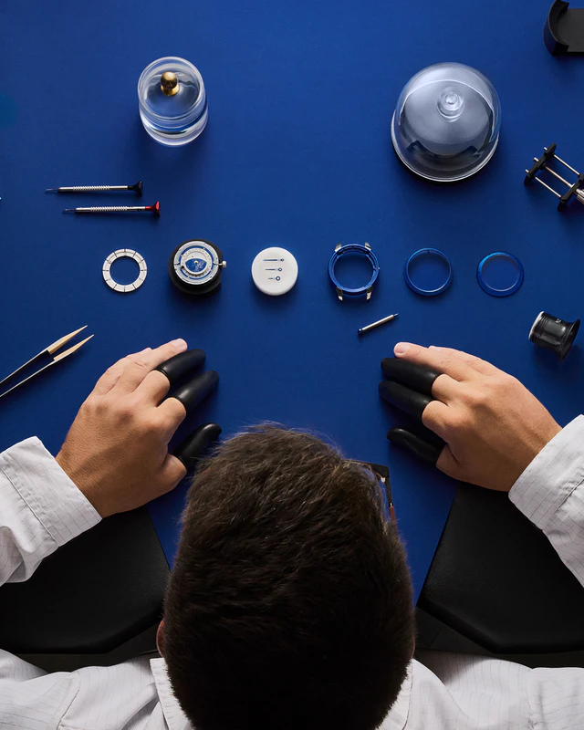 タンブールからトランクまで、ルイ・ヴィトンとドゥ・ベトゥーンがつくるLVDB-03 LOUIS VARIUSの宇宙的世界観