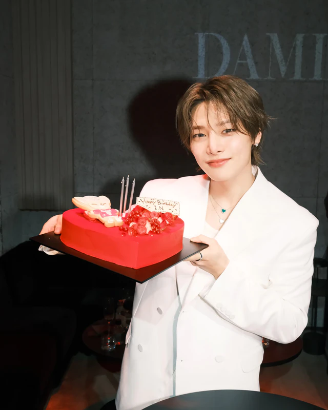 ダミアーニが表参道でバレンタインイベント開催、グローバル ブランドアンバサダーI.Nと堪能するハートモチーフの夜