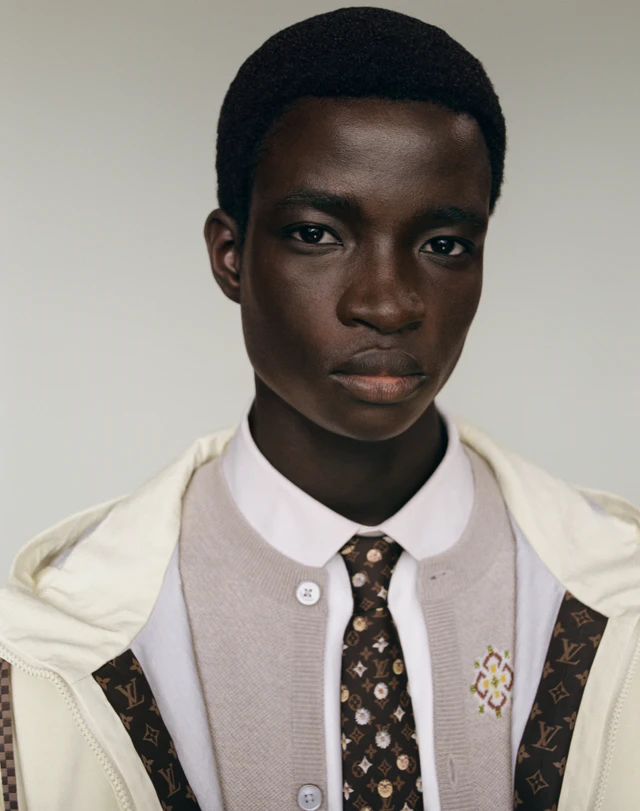 ルイ・ヴィトン 2026メンズ スプリング、ファレルが描く現代的フォーマルとパステルカラーの出会い