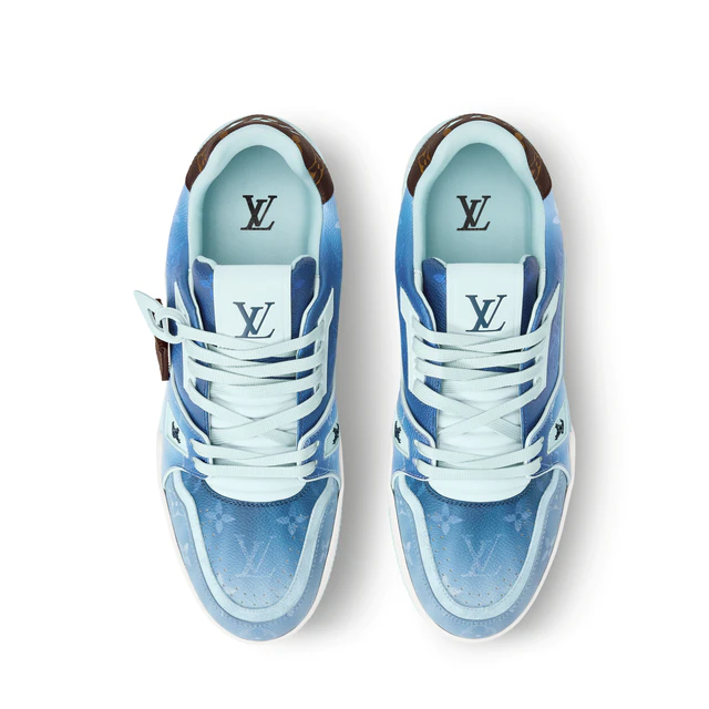 ルイ・ヴィトン:LV トレイナー スニーカー モノグラム·パターンをプリントしたキャンバス