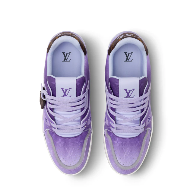 ルイ・ヴィトン:LV トレイナー スニーカー モノグラム·パターンをプリントしたキャンバス