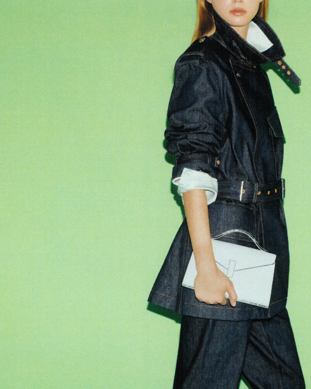 ヴァレクストラ Iside Tin（イジィデ ティン）