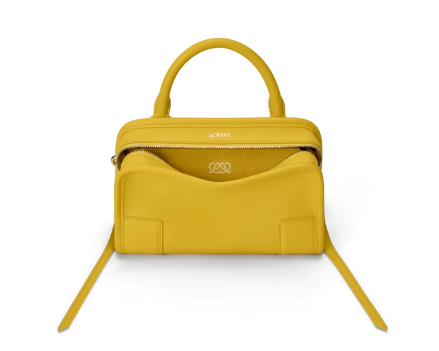 ロエベ アマソナ180 ミニ（ソフトカーフスキン、デイジーイエロー）