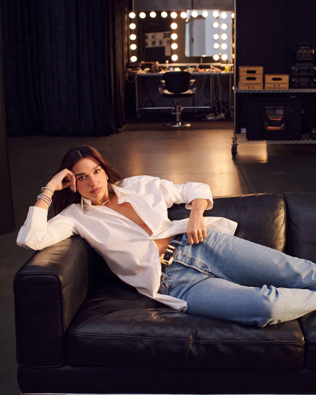 グラミー受賞アーティスト、デュア・リパがブルガリの新グローバル アンバサダーに、現代女性の強さと自由を語る