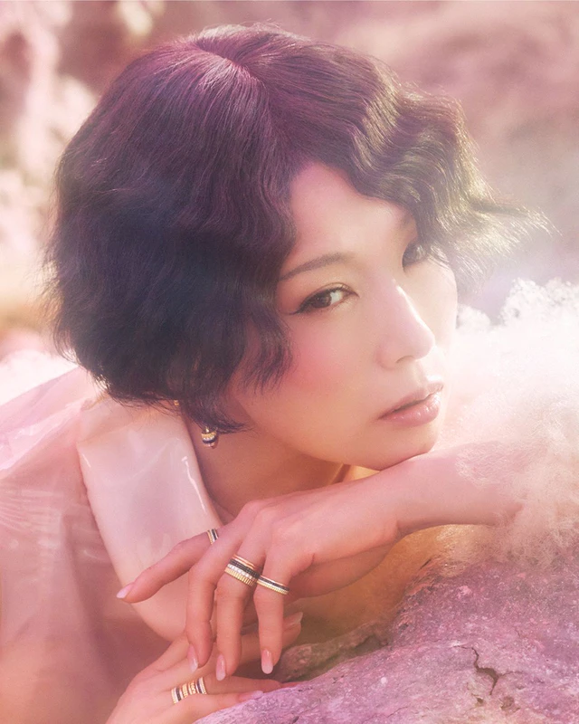 キャトルを纏う現代のケンタウリス、ブシュロンのジュエリーが椎名林檎の音楽世界と鮮やかに交差する詩的な対話の幕開け