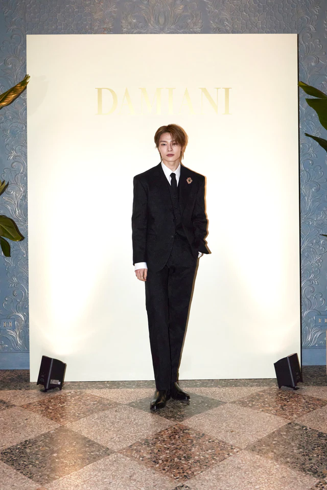 Stray KidsのI.Nがミラノでダミアーニの世界に浸る特別な一日を過ごしました