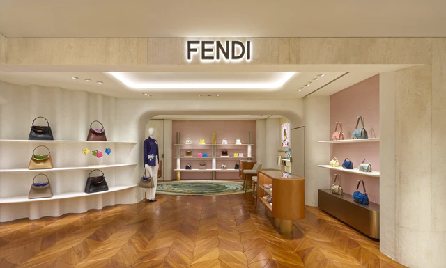 フェンディ 西武池袋店が2階へと移転リニューアルオープン、ローマの伝統と最新の感性が交差するエクスクルーシブな空間でフルラインナップの魅力を堪能
