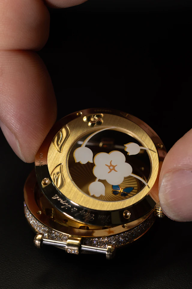 ヴァン クリーフ＆アーペル ケースバックの組み立て