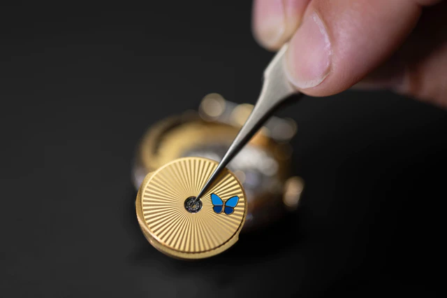 ヴァン クリーフ＆アーペル ローターの配置