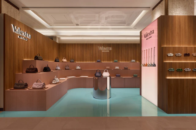 職人技の真髄に触れる銀座三越のひととき、ヴァレクストラが贈る新作イジィデ、エディターと限定モデル