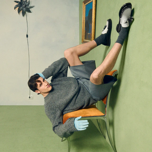 クリスチャン ルブタンが描く現代の貴公子、新作モカシンOrlandoが提案する洗練の夏