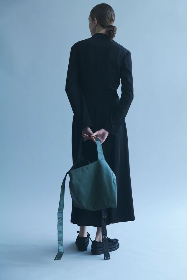 ヨウジヤマモトの美学が宿るdiscord Yohji Yamamoto、INFINITEの新色が発売開始